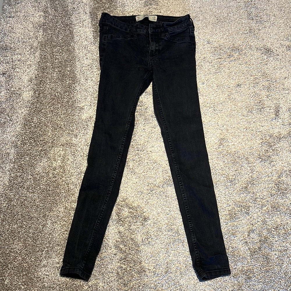 Hollister jeans! Size 3S
